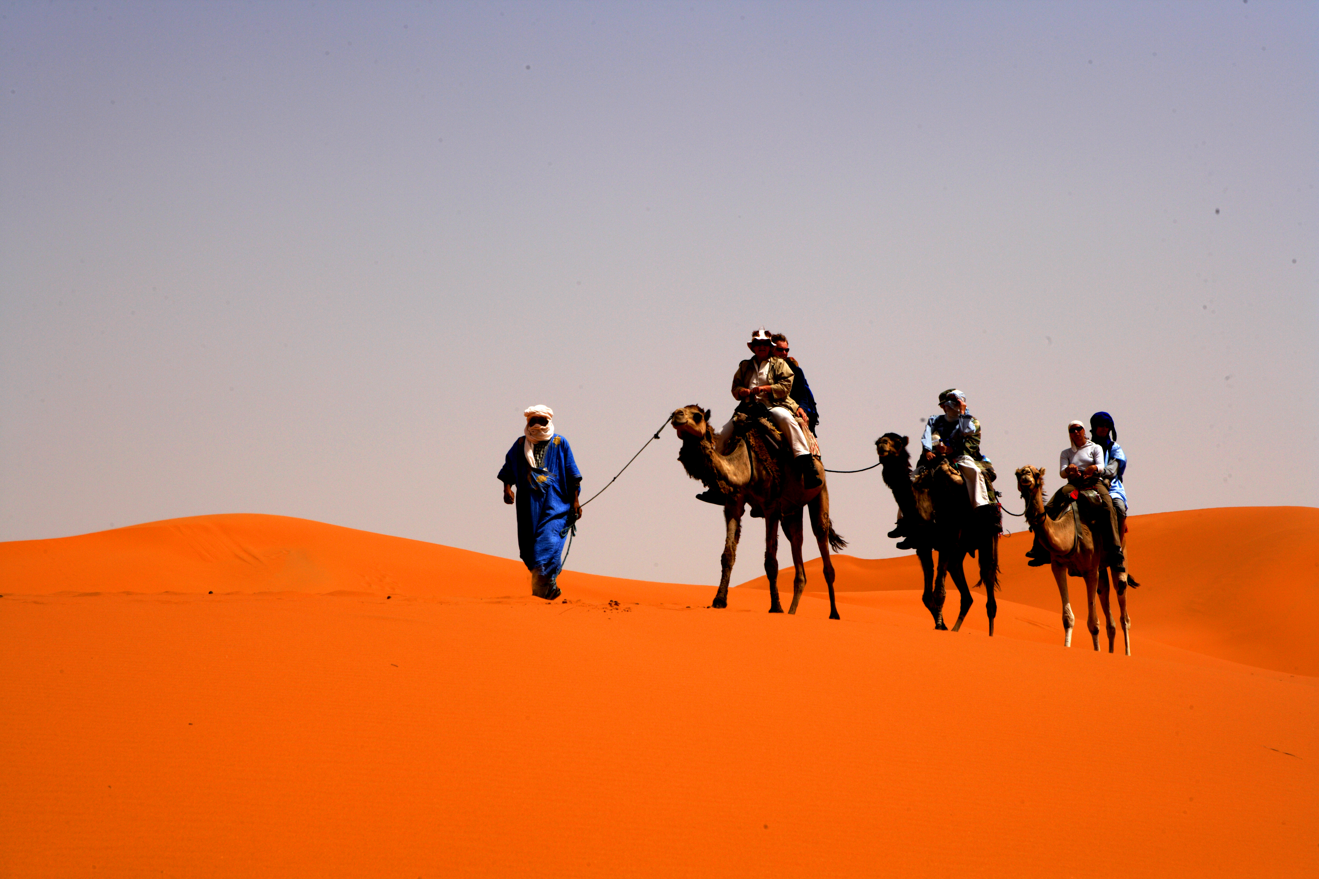 7.낙타를 타고.jpg